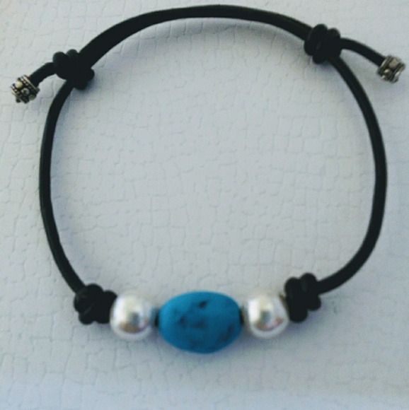 Pearls and turquoise slip knot. Adjustable bracele - Picture 7 of 8